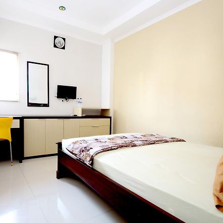 Lamongan Hotel Elresas מראה חיצוני תמונה