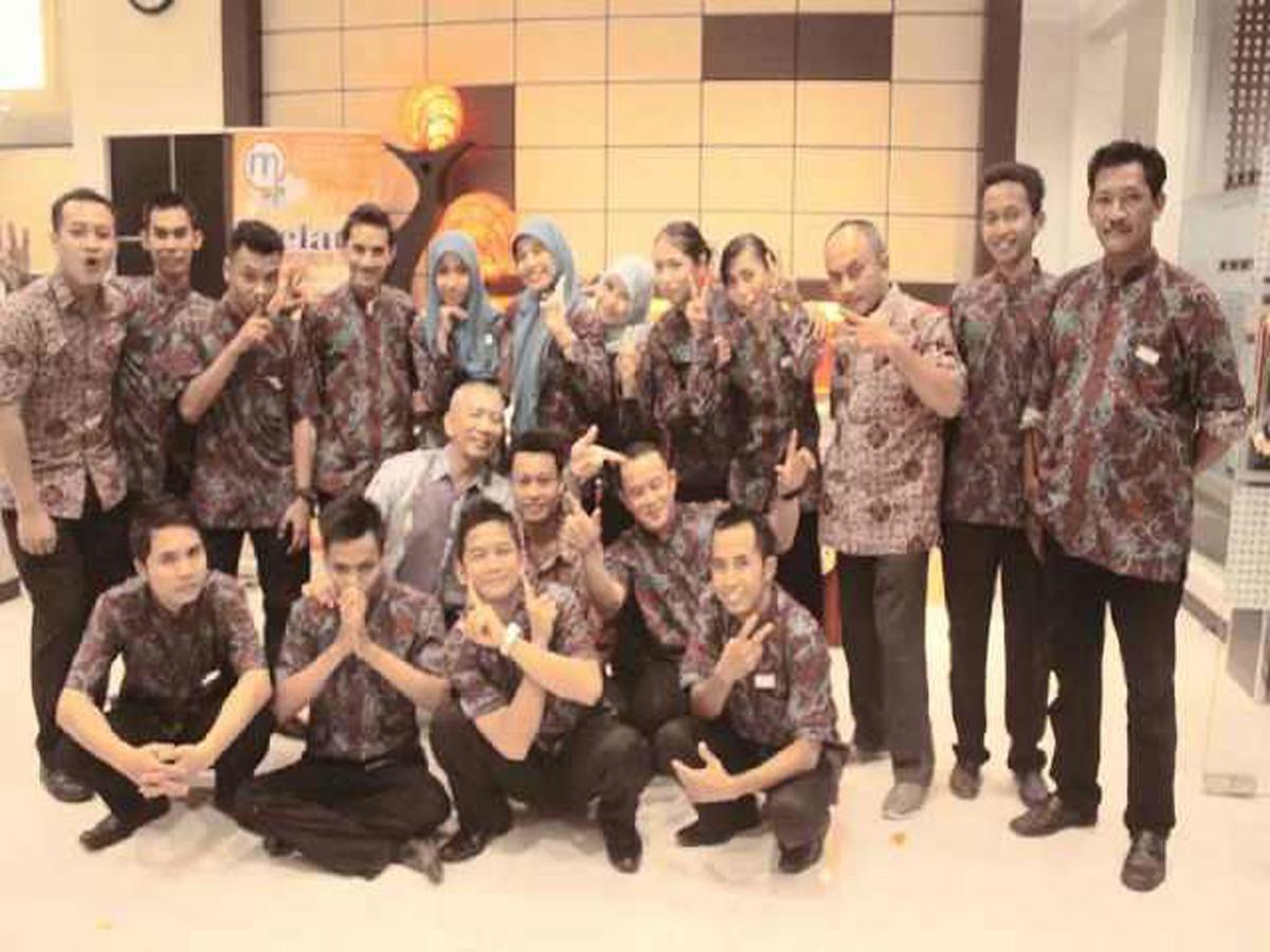 Lamongan Hotel Elresas מראה חיצוני תמונה