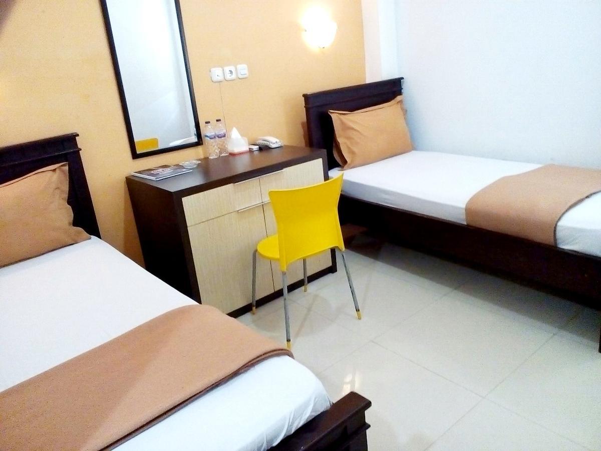 Lamongan Hotel Elresas מראה חיצוני תמונה